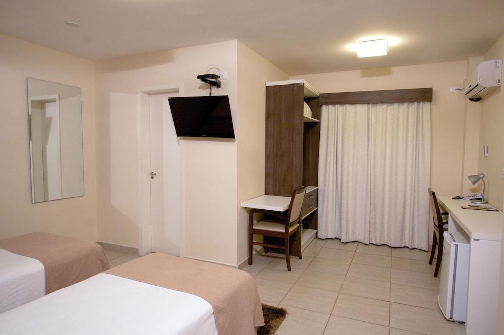 Bristol Portal Do Iguacu Curitiba Aeroporto Hotel ภายนอก รูปภาพ